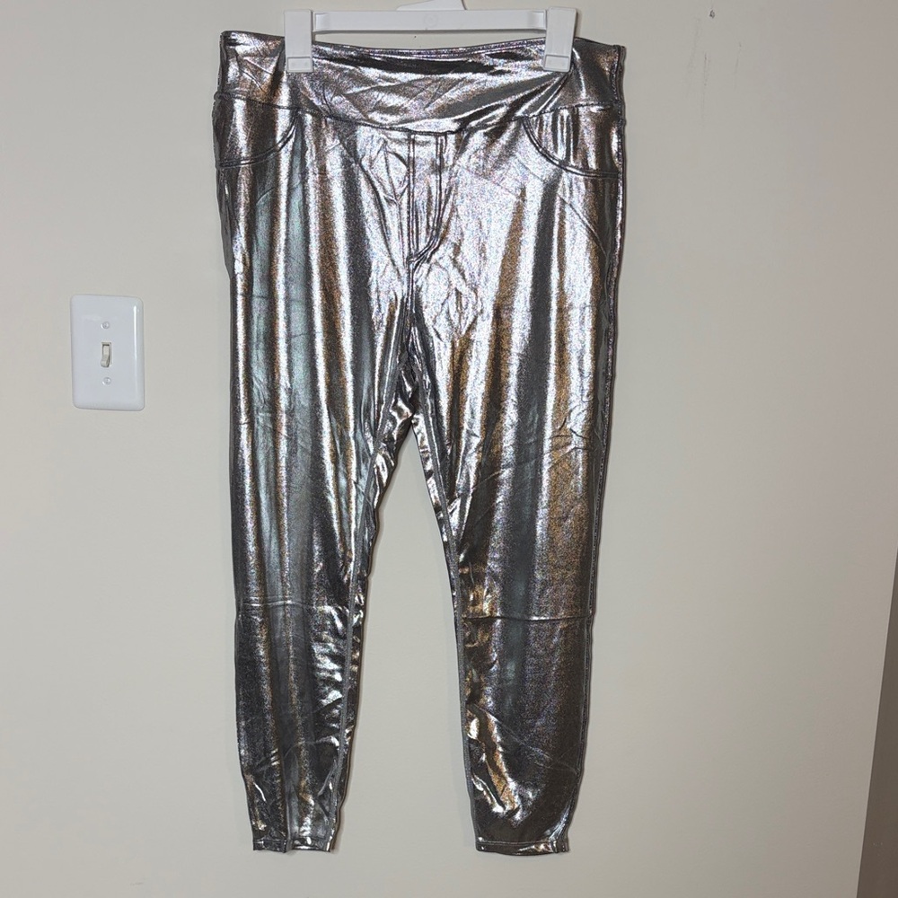 Metallic Silver Leggings - Shiny Active Bottoms